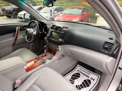 Used 2010  Toyota Highlander 4d SUV AWD Limited at Auto Finance Center near Matthews&comma; NC