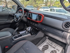 Used 2019  Toyota Tacoma 2WD Double Cab 5' Bed V6 AT &lpar;Natl&rpar; at Auto Finance Center of Columbia near West Columbia&comma; SC