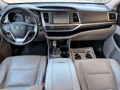 Used 2017  Toyota Highlander Limited V6 AWD &lpar;Natl&rpar; at Auto Finance Center of Columbia near West Columbia&comma; SC