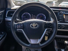 Used 2018  Toyota Highlander 4d SUV FWD LE at Auto Finance Center near Matthews, NC