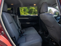 Used 2018  Toyota Highlander 4d SUV FWD LE at Auto Finance Center near Matthews, NC