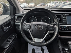 Used 2014  Toyota Highlander AWD 4dr V6 XLE &lpar;Natl&rpar; at Auto Finance Center of Columbia near West Columbia&comma; SC
