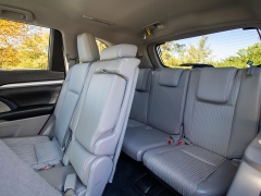 Used 2015  Toyota Highlander FWD 4dr V6 LE (Natl) at Auto Finance Center near Matthews, NC