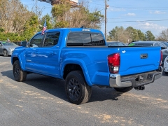Used 2020  Toyota Tacoma 2WD Double Cab 5' Bed V6 AT &lpar;Natl&rpar; at Auto Finance Center near Matthews&comma; NC