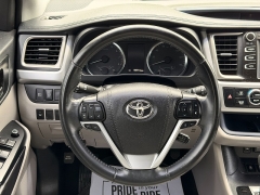 Used 2019  Toyota Highlander LE V6 FWD &lpar;Natl&rpar; at Auto Finance Center near Matthews&comma; NC
