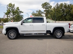 Used 2024  Chevrolet Silverado 3500HD 4WD Crew Cab 159" High Country at Auto Finance Center near Matthews&comma; NC
