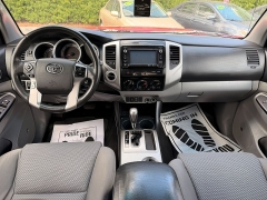 Used 2014  Toyota Tacoma 4WD Double Cab V6 &lpar;Natl&rpar; at Auto Finance Center near Matthews&comma; NC