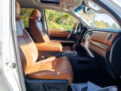 Used 2017  Toyota Tundra 4WD CrewMax 5&period;5' Bed 5&period;7L &lpar;Natl&rpar; at Auto Finance Center near Matthews&comma; NC