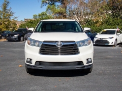 Used 2015  Toyota Highlander FWD 4dr V6 LE (Natl) at Auto Finance Center near Matthews, NC