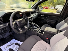 Used 2026  Toyota Tacoma 4WD Double Cab Bed AT &lpar;Natl&rpar; at Auto Finance Center near Matthews&comma; NC