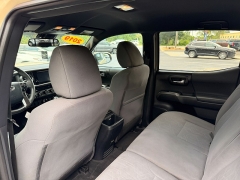 Used 2019  Toyota Tacoma 4WD Double Cab 5' Bed V6 &lpar;Natl&rpar; at Auto Finance Center near Matthews&comma; NC