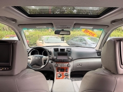 Used 2010  Toyota Highlander 4d SUV AWD Limited at Auto Finance Center near Matthews&comma; NC