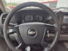 Used 2007  Chevrolet Silverado 1500 4WD Reg Cab WT LB at Carrikers Auto Outlet near Oskaloosa&comma; IA
