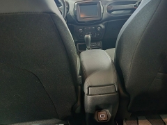 Used 2019  Jeep Renegade 4d SUV 4WD Latitude Altitude at Carrikers Auto Outlet near Oskaloosa&comma; IA