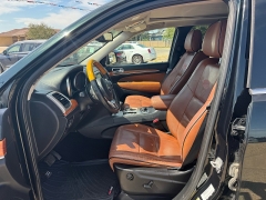 Used 2012  Jeep Grand Cherokee 4d SUV 4WD Overland at Carrikers Auto Outlet near Oskaloosa&comma; IA