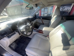 Used 2012  Toyota Highlander 4d SUV AWD Limited at Carrikers Auto Outlet near Oskaloosa&comma; IA