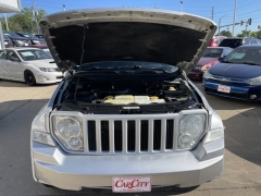 Used 2012  Jeep Liberty 4d SUV 4WD Sport Arctic at Carrikers Auto Outlet near Oskaloosa&comma; IA