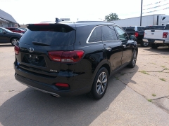 Used 2019 Kia Sorento 4d SUV FWD EX at Carrikers Auto Outlet near Oskaloosa, IA
