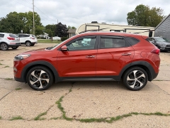 Used 2016  Hyundai Tucson 4d SUV AWD Limited at Carrikers Auto Outlet near Oskaloosa&comma; IA