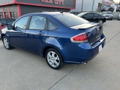 Used 2009  Ford Focus 4d Sedan SES at Carrikers Auto Outlet near Oskaloosa&comma; IA