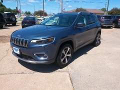 Used 2019 Jeep Cherokee 4d SUV 4WD Limited 3.2L at Carrikers Auto Outlet near Oskaloosa, IA