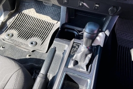 Used 2017  Toyota Tacoma 4WD Access Cab TRD Sport Auto at Carrikers Auto Outlet near Oskaloosa&comma; IA