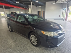 Used 2012  Toyota Camry 4d Sedan LE at Carrikers Auto Outlet near Oskaloosa&comma; IA