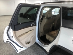 Used 2016  Jeep Grand Cherokee 4d SUV 4WD Limited at Carrikers Auto Outlet near Oskaloosa&comma; IA