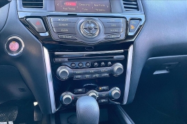 Used 2020  Nissan Pathfinder 4d SUV FWD S at Carrikers Auto Outlet near Oskaloosa&comma; IA