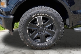 Used 2016  Ford F-150 4WD SuperCrew XLT 5 1&sol;2 at Carrikers Auto Outlet near Oskaloosa&comma; IA