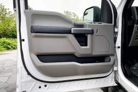 Used 2020  Ford F-150 4WD SuperCrew XLT 5 1&sol;2 at Carrikers Auto Outlet near Oskaloosa&comma; IA