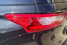 Used 2020  Chevrolet Traverse 4d SUV AWD LS w&sol;1LS at Carrikers Auto Outlet near Oskaloosa&comma; IA