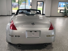 Used 2007  Nissan 350Z 2dr Roadster Auto Touring at Carrikers Auto Outlet near Oskaloosa&comma; IA