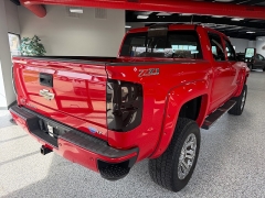 Used 2016  Chevrolet Silverado 1500 4WD Crew Cab LT Z71 at Carrikers Auto Outlet near Oskaloosa&comma; IA
