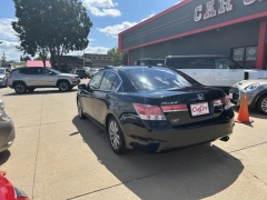 Used 2012  Honda Accord Sedan 4d EX-L at Carrikers Auto Outlet near Oskaloosa&comma; IA