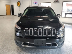  2017 Jeep Cherokee 4d SUV 4WD Limited V6 High Altitude at Carrikers Auto Outlet near Oskaloosa&comma; IA
