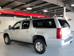 Used 2012  Chevrolet Suburban 2500 SUV 4WD LS at Carrikers Auto Outlet near Oskaloosa&comma; IA