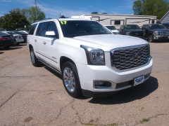 Used 2017 GMC Yukon XL 4d SUV 4WD Denali at Carrikers Auto Outlet near Oskaloosa, IA