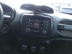 Used 2020 Jeep Renegade 4d SUV 4WD Sport Upland Edition at Carrikers Auto Outlet near Oskaloosa, IA