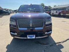 Used 2019 Lincoln Navigator 4d SUV 4WD Reserve at Carrikers Auto Outlet near Oskaloosa, IA