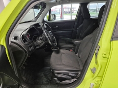 Used 2018  Jeep Renegade 4d SUV 4WD Latitude Turbo at Carrikers Auto Outlet near Oskaloosa&comma; IA