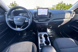 Used 2024  Ford Bronco Sport Big Bend 4x4 at Carrikers Auto Outlet near Oskaloosa&comma; IA