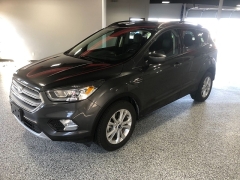  2018 Ford Escape 4d SUV 4WD SEL at Carrikers Auto Outlet near Oskaloosa&comma; IA
