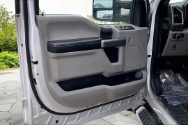 Used 2015  Ford F-150 4WD Supercrew XLT 5 1&sol;2 at Carrikers Auto Outlet near Oskaloosa&comma; IA