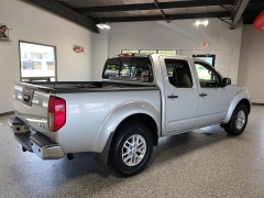 Used 2015  Nissan Frontier 4WD Crew Cab SV 6spd at Carrikers Auto Outlet near Oskaloosa&comma; IA