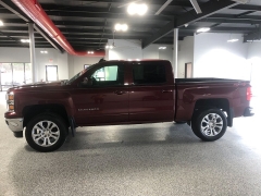 Used 2015  Chevrolet Silverado 1500 4WD Crew Cab LT at Carrikers Auto Outlet near Oskaloosa&comma; IA