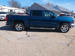 Used 2018 Chevrolet Silverado 1500 4WD Crew Cab LT at Carrikers Auto Outlet near Oskaloosa, IA