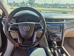 Used 2013  Cadillac XTS 4d Sedan at Carrikers Auto Outlet near Oskaloosa&comma; IA