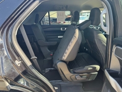 Used 2021  Ford Explorer XLT 4WD at Carrikers Auto Outlet near Oskaloosa&comma; IA
