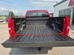 Used 2007  Chevrolet Silverado 1500 4WD Reg Cab WT LB at Carrikers Auto Outlet near Oskaloosa&comma; IA